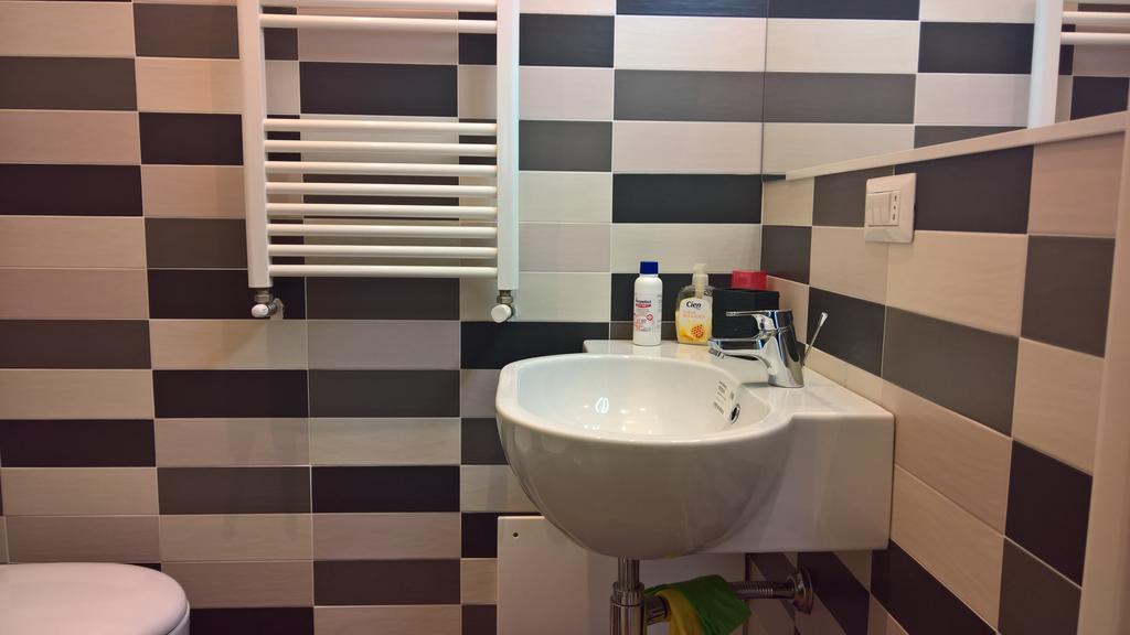 Sacra Famiglia Ausonia Apartment Palermo Eksteriør billede