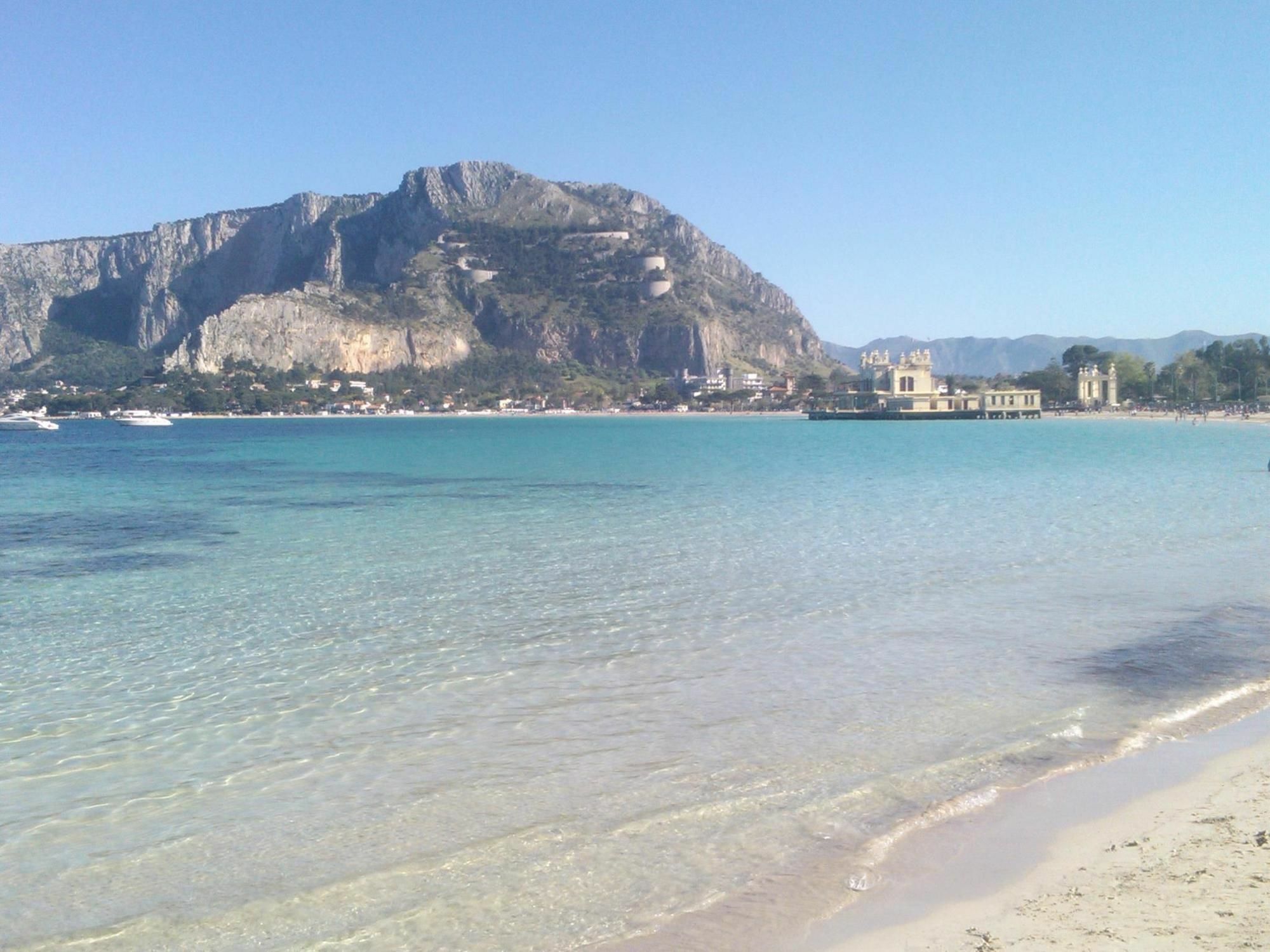 Sacra Famiglia Ausonia Apartment Palermo Eksteriør billede